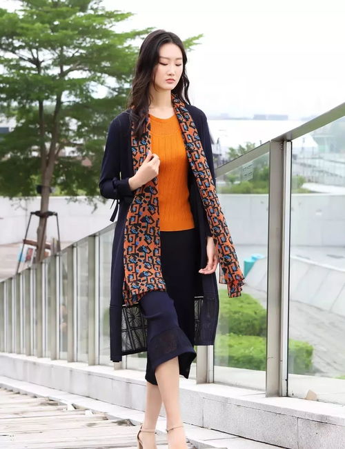 云裳服飾 秋季好時(shí)節(jié) 美亦如斯