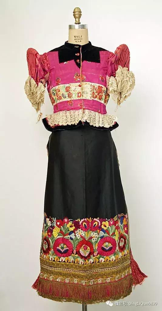 刺繡作品 復古民族服飾 彩帶亮片裝飾和男士西裝等